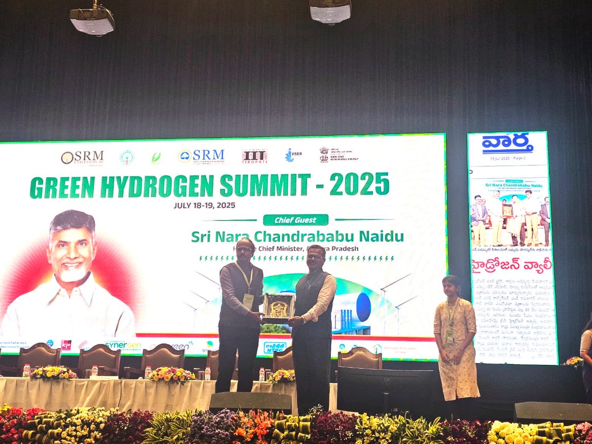 Vijay Ravula Dr. (@vijayravula26) on Twitter photo Delivered a plenary talk Yesterday on “Development of Technologies for Hydrogen production @ ARCI” in Green Hydrogen Summit-2025, SRM University, AP <a href="/IndiaDST/">DSTIndia</a> <a href="/karandi65/">Abhay Karandikar</a> <a href="/ANRFIndia/">Anusandhan National Research Foundation</a> <a href="/ramgopal_rao/">V. Ramgopal Rao, Ph.D.</a> Delivered a plenary talk Yesterday on “Development of Technologies for Hydrogen production @ ARCI” in Green Hydrogen Summit-2025, SRM University, AP <a href="/IndiaDST/">DSTIndia</a> <a href="/karandi65/">Abhay Karandikar</a> <a href="/ANRFIndia/">Anusandhan National Research Foundation</a> <a href="/ramgopal_rao/">V. Ramgopal Rao, Ph.D.</a>