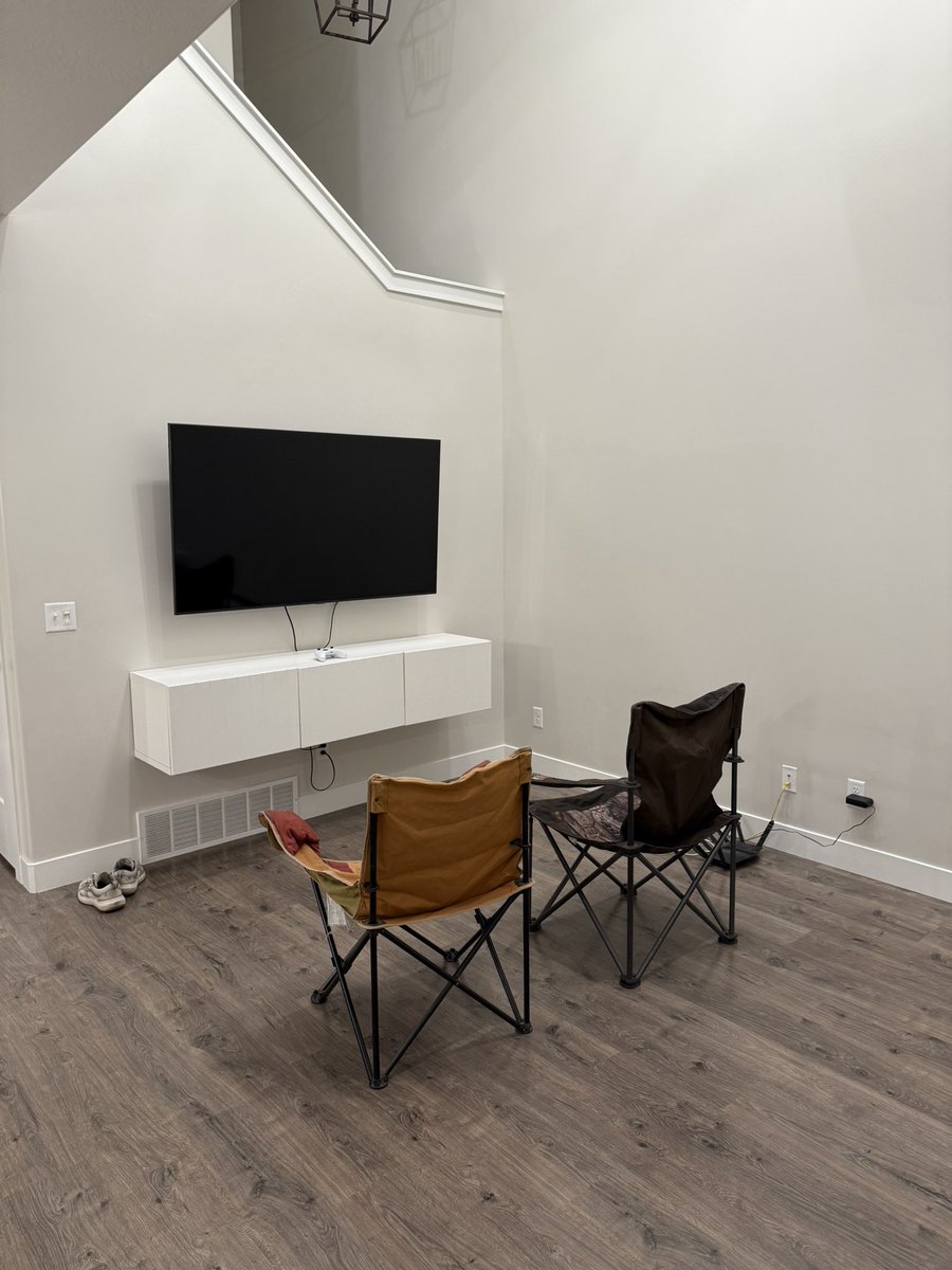 benifer_ropez's tweet image. New crib rate my setup