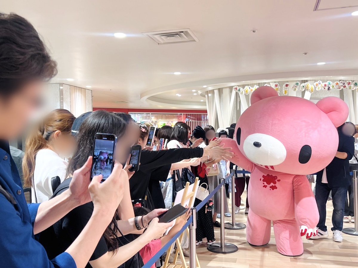 official_gloomy's tweet image. /
25(TO GO)! GLOOMY MARKET
25th ANNIVERSARY TOUR in KIDDY LAND
開催中📢‼️
\
昨日はキデイランド大阪梅田店にて
グリーティングイベントと #森チャック 氏のサイン会イベントでした✨
暑い中お越しいただきありがとうございます‼️
POP-UPは7月24日(木)まで開催中🛒💨…