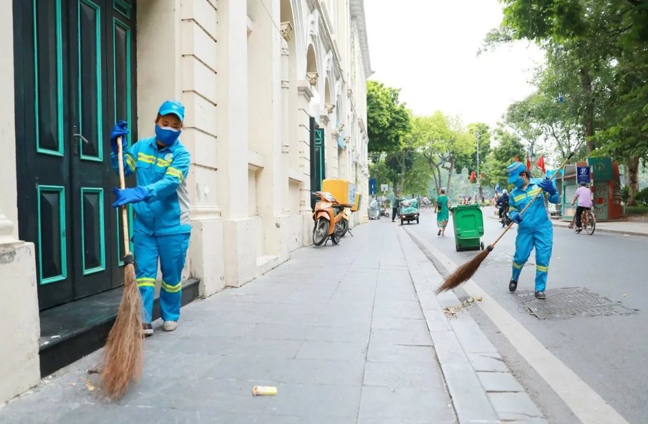 Hanoitimes2's tweet image. Hanoi is rolling out a citywide sanitation campaign ahead of major national celebrations, mobilizing citizens, businesses, and agencies to clean and beautify the capital.
hanoitimes.vn/hanoi-to-launc…