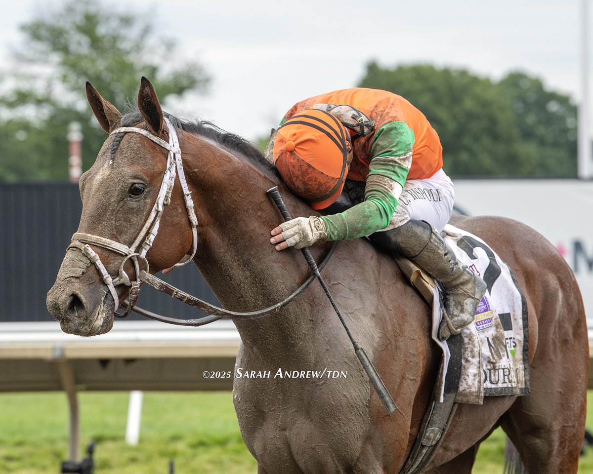 Journalism's GI Haskell Stakes in four photos. Read all about it <a href="/theTDN/">TDN</a> thoroughbreddailynews.com/a-shore-thing-…