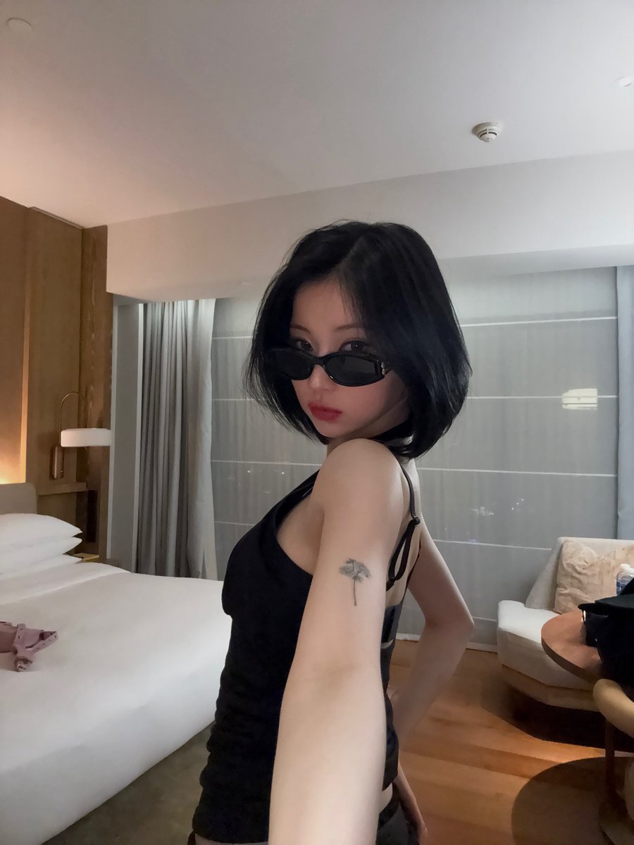teumenori's tweet photo. 💎😈🌻💖 https://t.co/RiHP4QVvVa