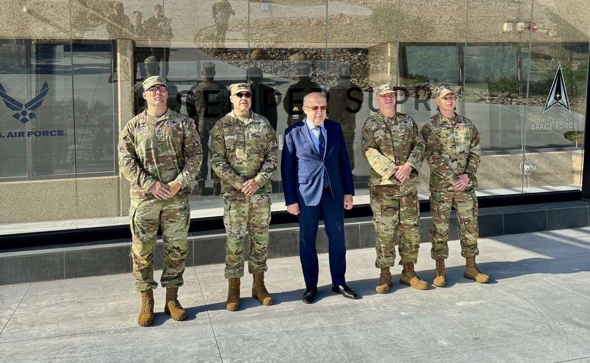 KubiliusA's tweet image. While 🇪🇺 is committed to further develop our state of the art space capabilities - Galileo, Copernicus, IRIS², EOGS, LEO-PNT, SSA - interesting to see 🇺🇸 ambitions at the US Space Force.
Important to cooperate among transatlantic partners on space for defence & defence of space.