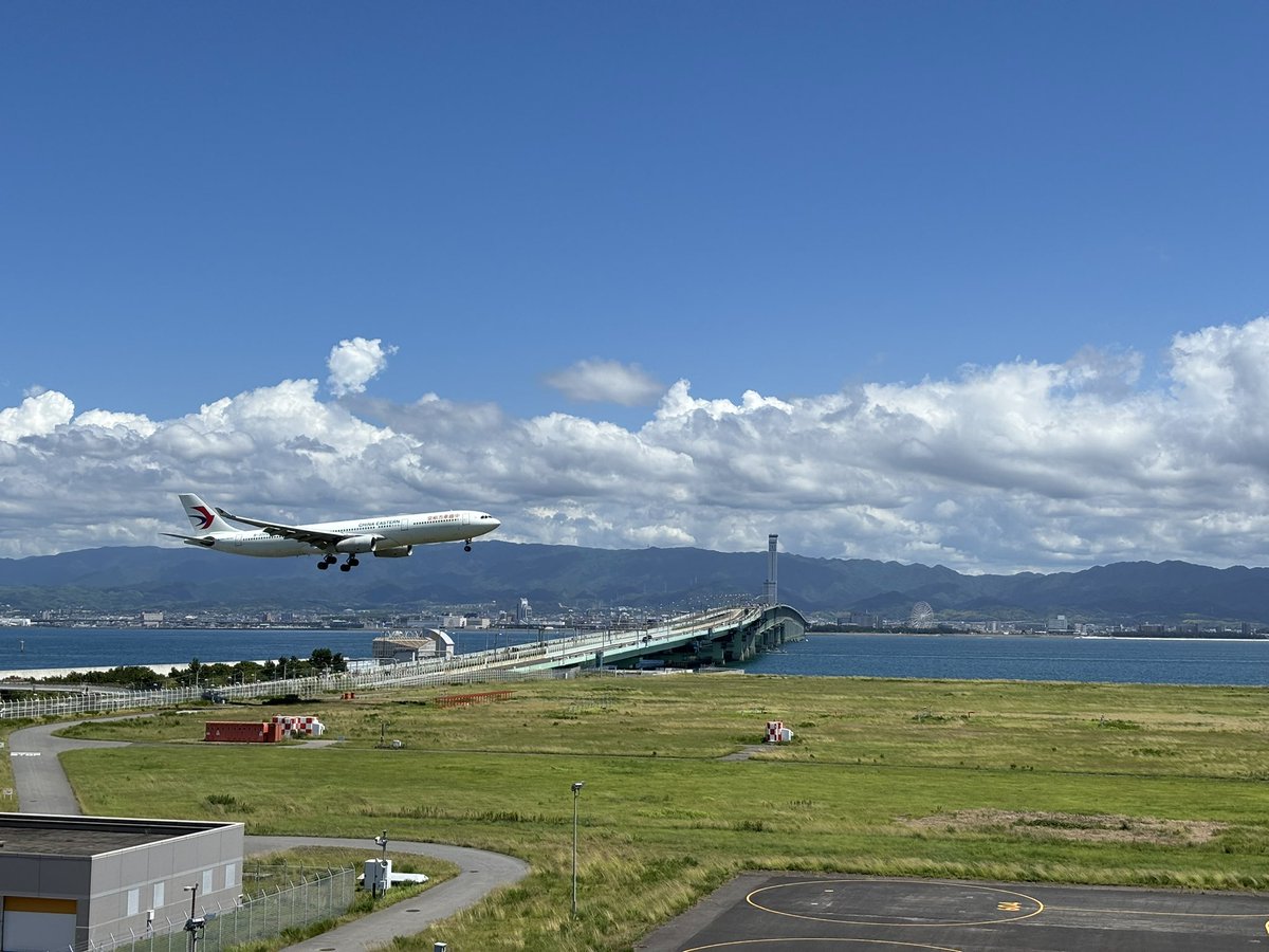 LazyWokerBee's tweet image. 中学生の頃、B777の就航を見にきた記憶があります

#関空
#関西空港
#RJBB
#KIX