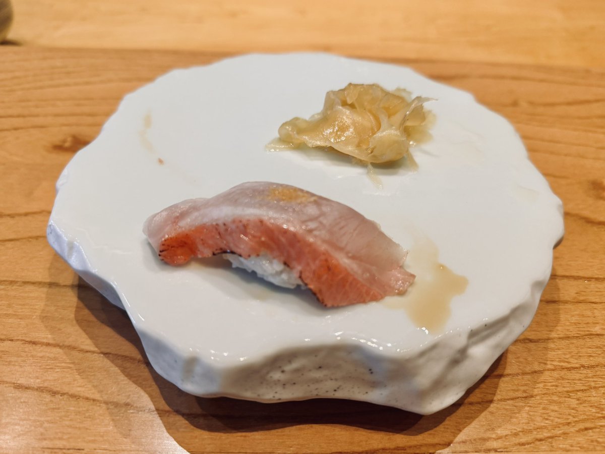 Tiancaixinxin's tweet image. What do sushi and AI inference have in common?
The right temperature. 🍣🤖
I got inspired by today’s sushi (yummy!)
AI temp = randomness:
▪️0.2 = deterministic and reliable; for math and summaries
▪️0.5 = balanced; for marketing and user-friendly responses
▪️0.9 = creative,…