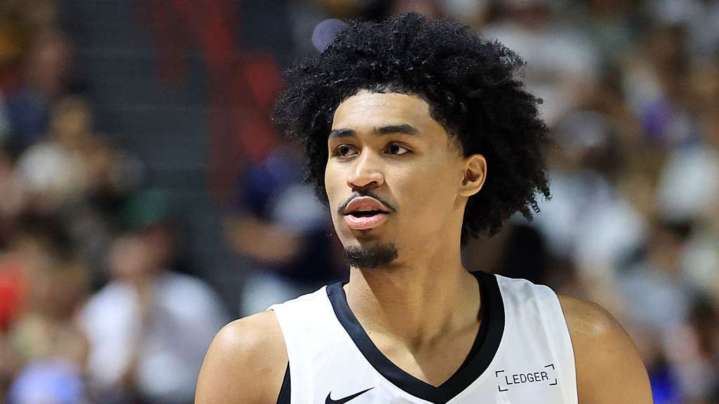 Josh810's tweet image. 🚨 5 Spurs Qs: Late Night Edition! Answer what you want:
1. What spot in the West does SA finish?
2. Will Wemby play 68+games?
3. Who gets traded in Feb?
4. Higher 3P%: Castle or Sochan?
5. Will Dylan Harper be starting by the All-Star Break?