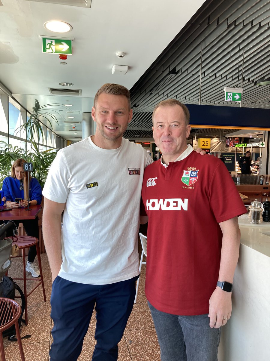 What an absolute gentleman, worth the not drinking for an early flight out of Brisbane, chatted away about last night’s game &amp; gave his own insights about the <a href="/lionsofficial/">British & Irish Lions</a> &amp; the series. Genuine top lad <a href="/AndyF1885/">Andy F</a>