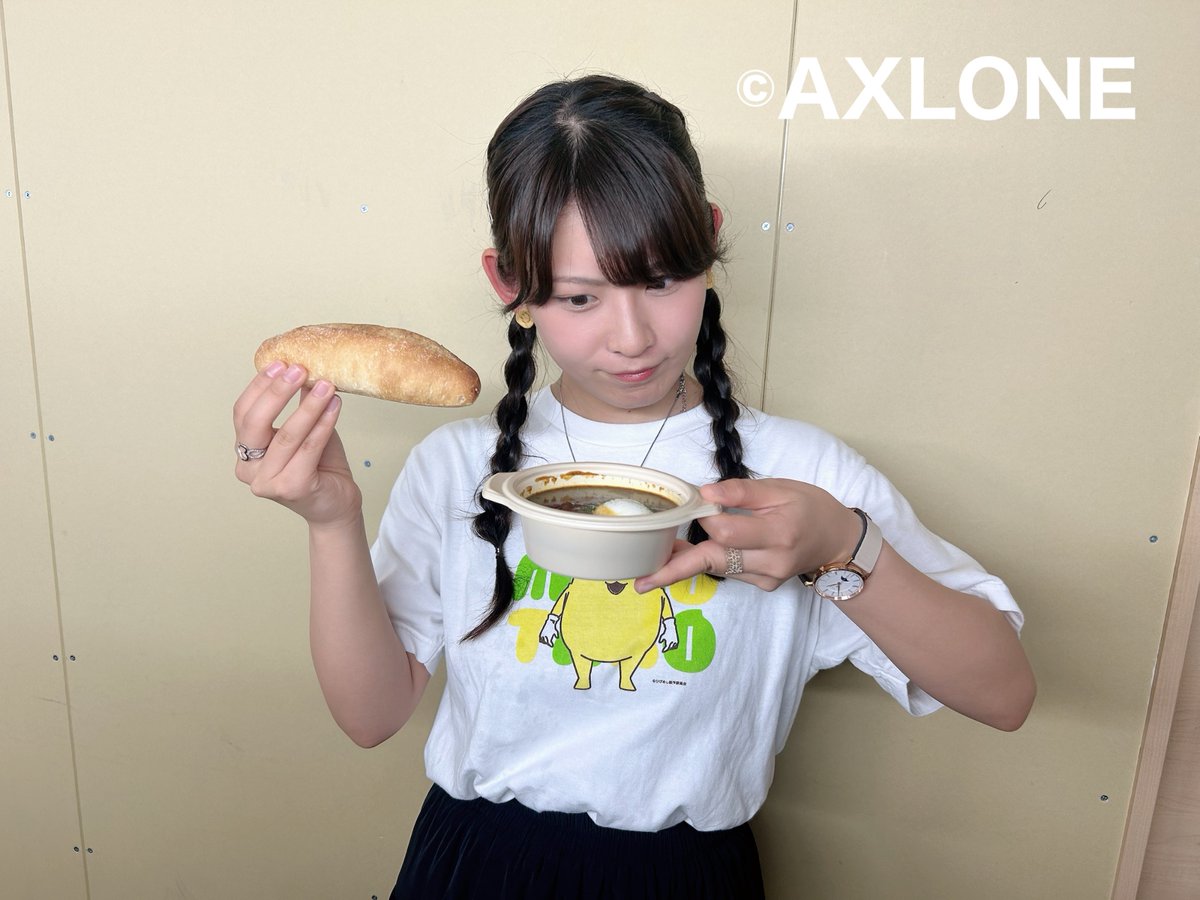axlone_staff's tweet image. 「日々は過ぎれど飯うまし」
#ひびめし キッチンカー ラスト営業日とのことで、 短いお時間ではございましたが #嶋野花 も参戦させていただきました🍛🥤

大変お暑い中お並びいただきました皆様、誠にありがとうございました🥲🙏♡
水分、塩分補給はお忘れなく…！！