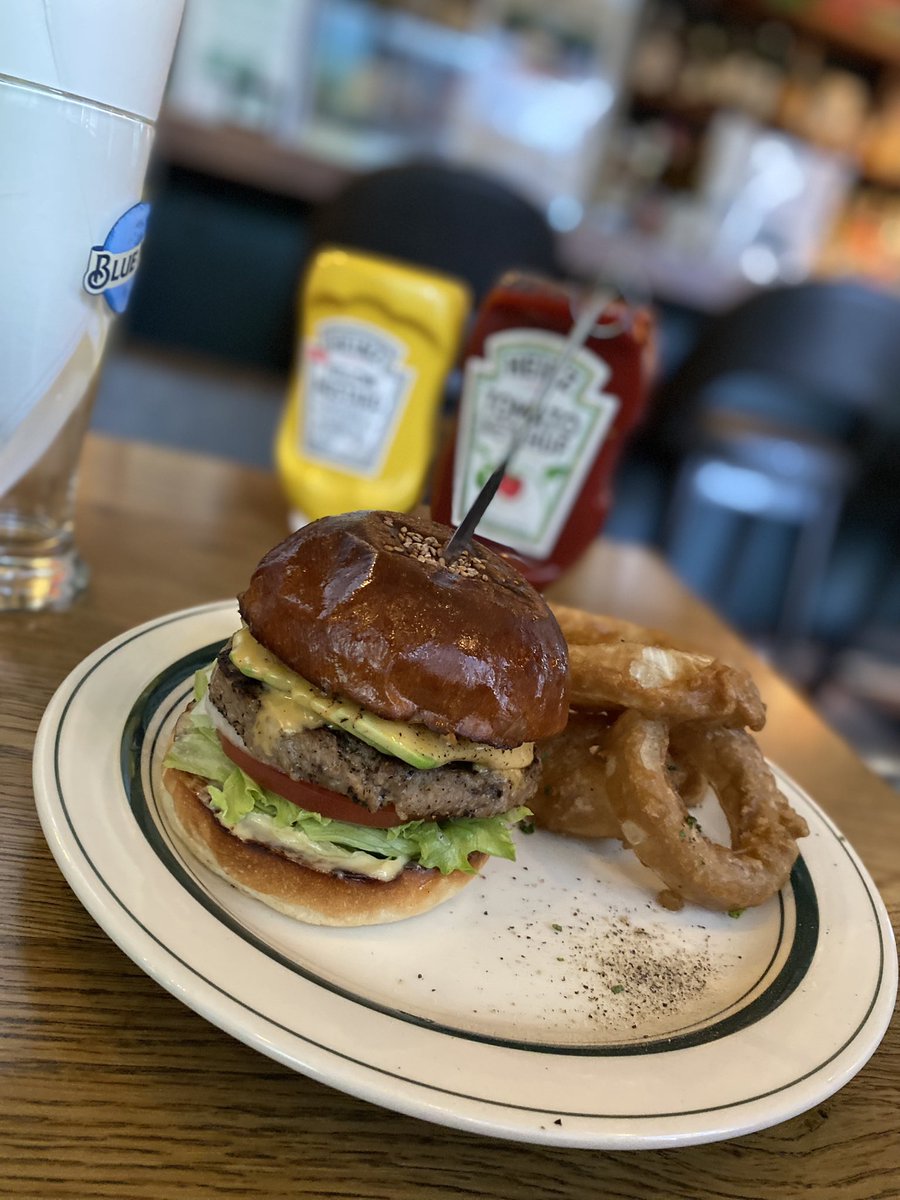 be_ko_be7's tweet image. 𝙡𝙪𝙣𝙘𝙝🍔‼️