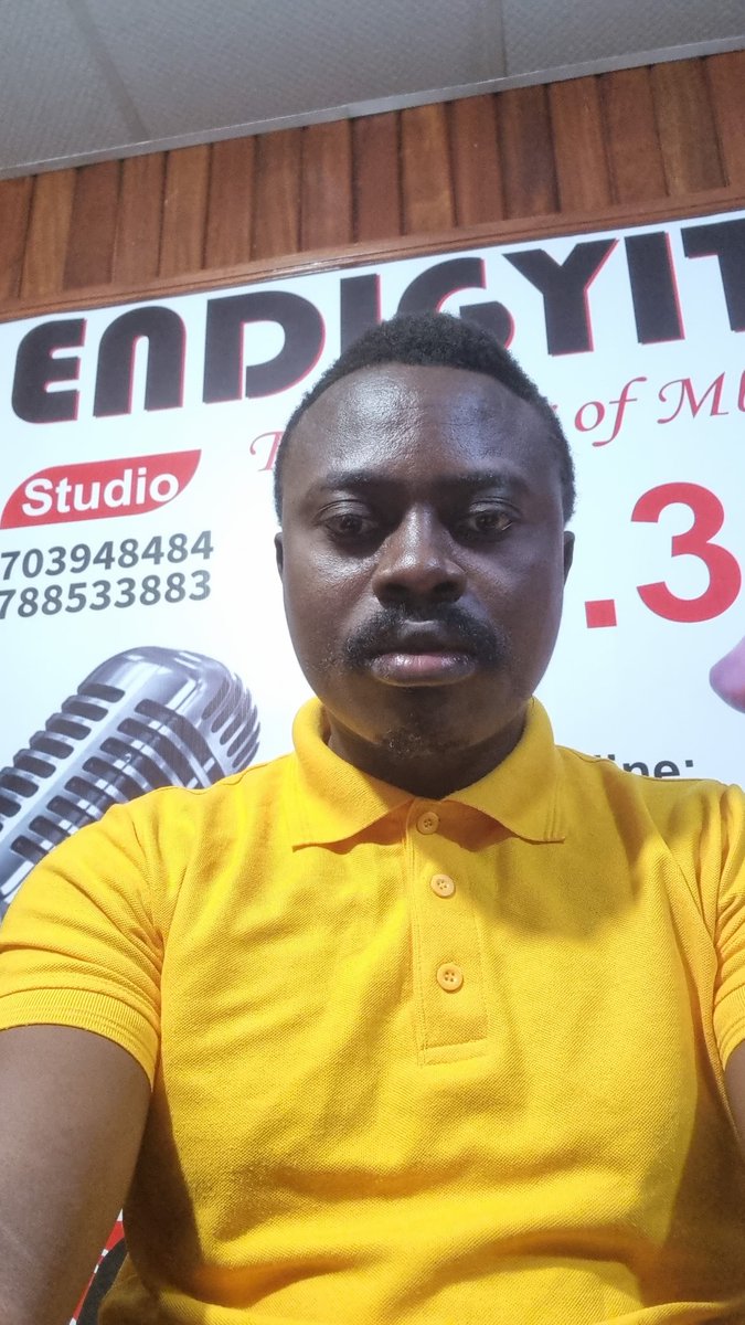 Omujugujugu1's tweet image. Hello friends,
Today, I will be live in the studios of radio Endigyito 88.3fm from 2.00pm to 5.00pm and later on GNTV from 10.00pm to midnight in Mbarara City spreading the gospel of President Museveni of Weath Creation.
We want to awaken the wanainchi from the kulambala