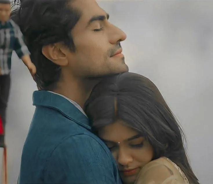 माना की आग नहीं थी, 
फेरे नही थे...!!
❤️💔❤️
इसका मतलब ये नहीं की, 
तेरे नहीं थे...!!