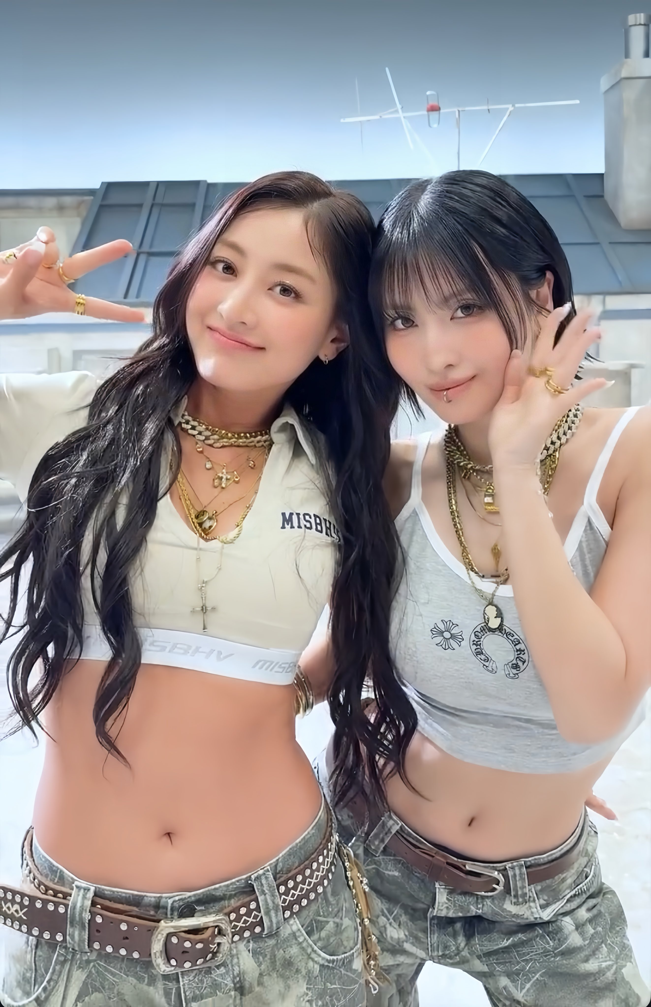 mkさん専用(ダヒョン+モモ) マイケル・コースのグローバル ブランドアンバサダーを務める