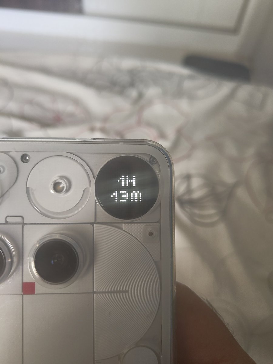 techienthusiast's tweet image. I am happy to announce that I have been working on a Glyph Toy recently for SmartGlyph and have been completed. 

So this is an Active Screen Time toy or rather a useful tool which shows your Active Screen Time directly on the Glyph Matrix reducing the need to turn on the screen.