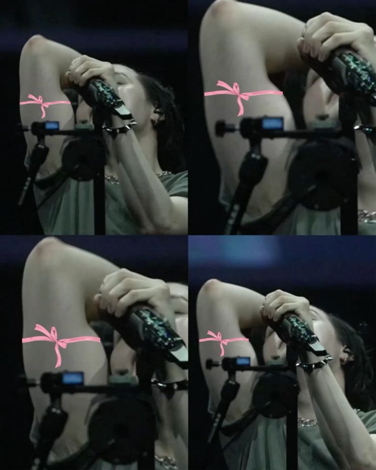 SEOKMYC0CK's tweet photo. putting pretty bows on my big buff boys pretty arms, mmmmhmhm 🫣🫣🫣 https://t.co/BlHkEjiknO