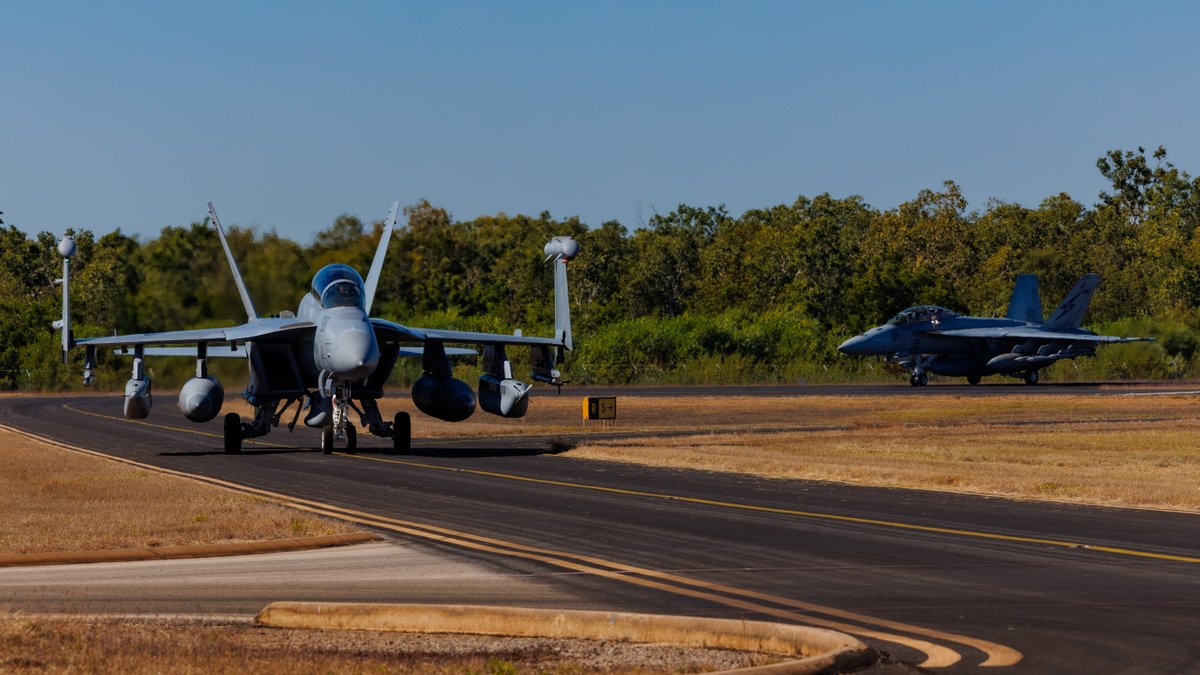 TalismanSabre's tweet image. Blink and you’ll miss them! ✈️💨
Fast Jets have been dominating the skies as part of Exercise Talisman Sabre 25.
📷 LAC Ryan Howell
#TS25 #TalismanSabre25 #YourADF #StrongerTogether #OurPeople