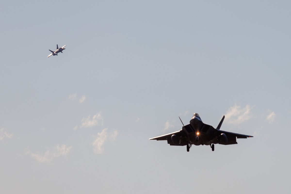 TalismanSabre's tweet image. Blink and you’ll miss them! ✈️💨
Fast Jets have been dominating the skies as part of Exercise Talisman Sabre 25.
📷 LAC Ryan Howell
#TS25 #TalismanSabre25 #YourADF #StrongerTogether #OurPeople