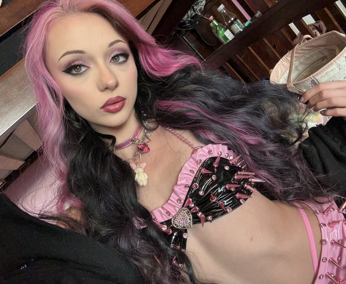 💕💕💕

allmylinks.com/ceceliataylorx…