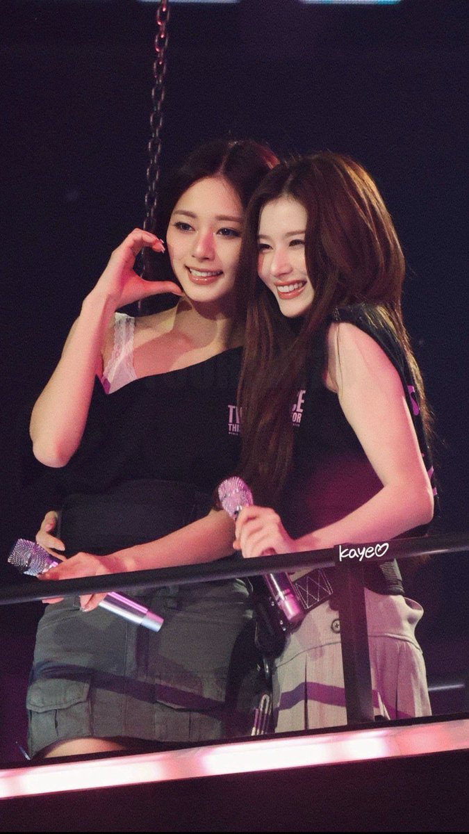 yoursatzu's tweet image. you won’t catch me taking a break 🤪
