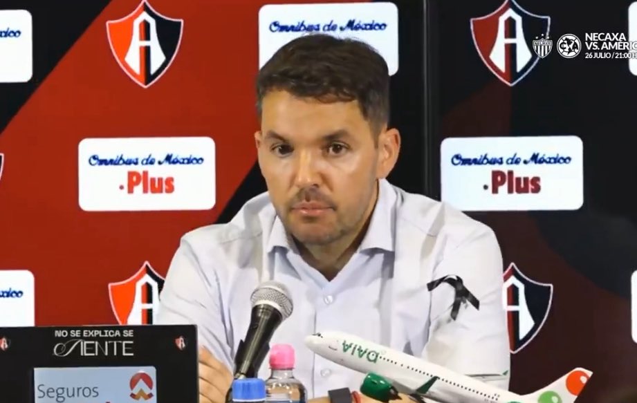 Gerardo González (@gerardoo_gh) on Twitter photo 🚂🚨 Larcamón contundente con sus declaraciones.
“Fue una noche de esas que los errores lo dejan expuesto, pero sabemos que tenemos el mejor portero de la liga”
"Falta esa última pieza en ataque, más allá del buen rendimiento de Sepu" 🚂🚨 Larcamón contundente con sus declaraciones.
“Fue una noche de esas que los errores lo dejan expuesto, pero sabemos que tenemos el mejor portero de la liga”
"Falta esa última pieza en ataque, más allá del buen rendimiento de Sepu"