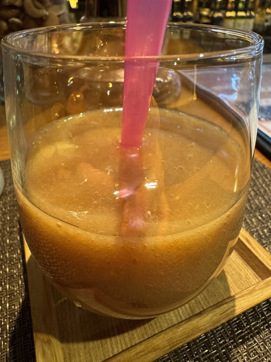 tetsu_loversoul's tweet photo. 投票行ったし外食しようと思ってたけどおうちで食べた燻製でおなかいっぱいすぎていきなりスムージー🍑
#MAGARINARI
#CafeRelier
#まがるり
#桃のプレミアムなやーつ https://t.co/9Cu5lAYuiV