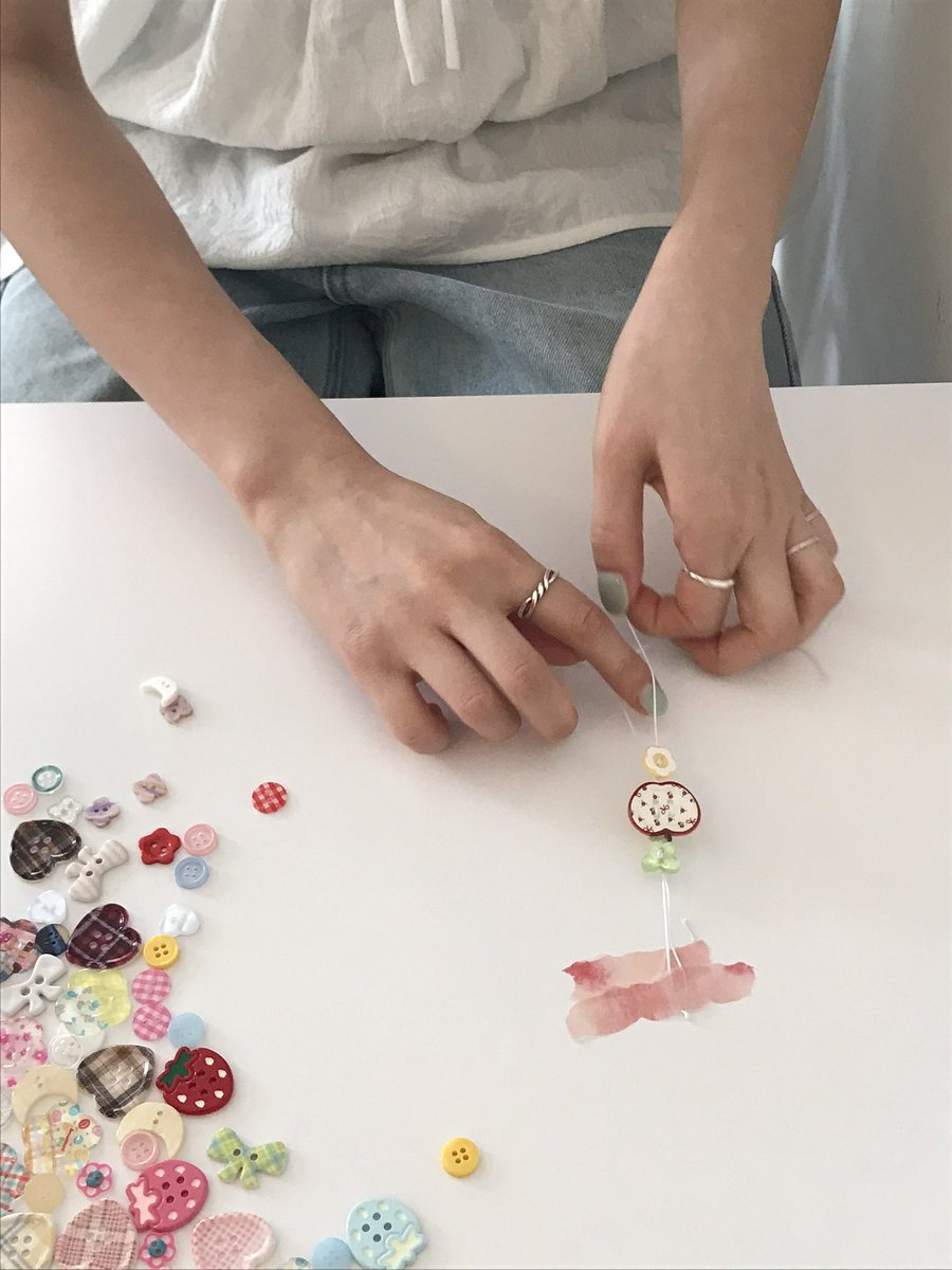 여름에는 단추키링을 만드세요 .. 🧵🪡