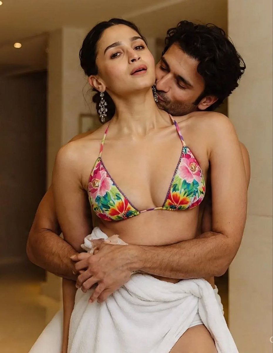 DAnand7984's tweet photo. After confessing that  i am cuck to my wife she called  bull @madhan1188  to fuck infront of me and make  a cuck slave and when they had sex I saw it  and leaked in my chasity cage. https://t.co/pjaGvqWzse
