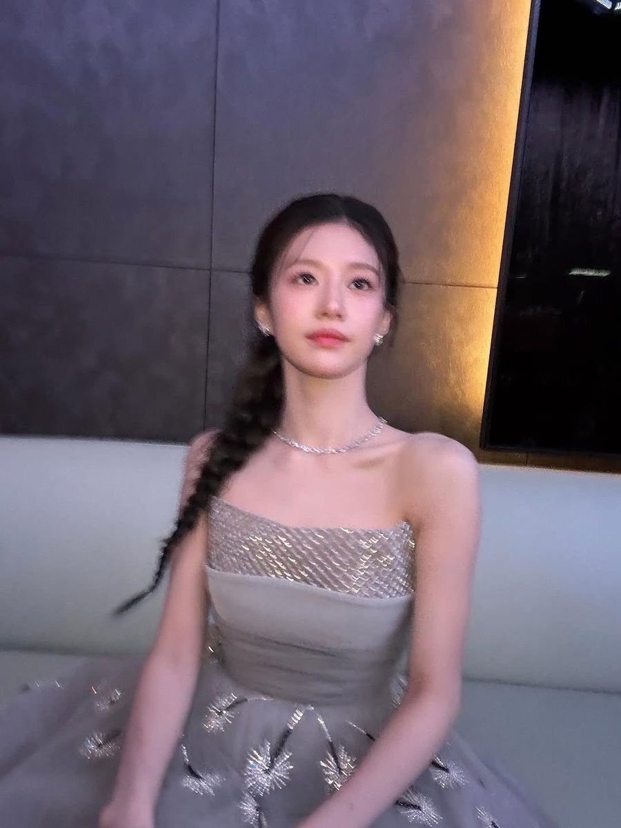 𝖬𝖾𝗈𝗇𝖺 tweet media