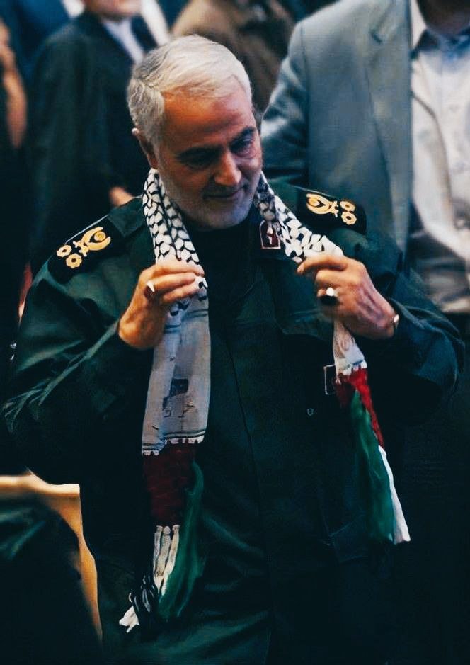 Suleimani_313's tweet image. That was a different time when you burned the house of Lady Fatima Zahra (sa) daughter of Holy prophet Muhammad (S) and ran away.
This time, if you come, you won’t even find your own house on your way back.
— Martyr Qasem Soleimani