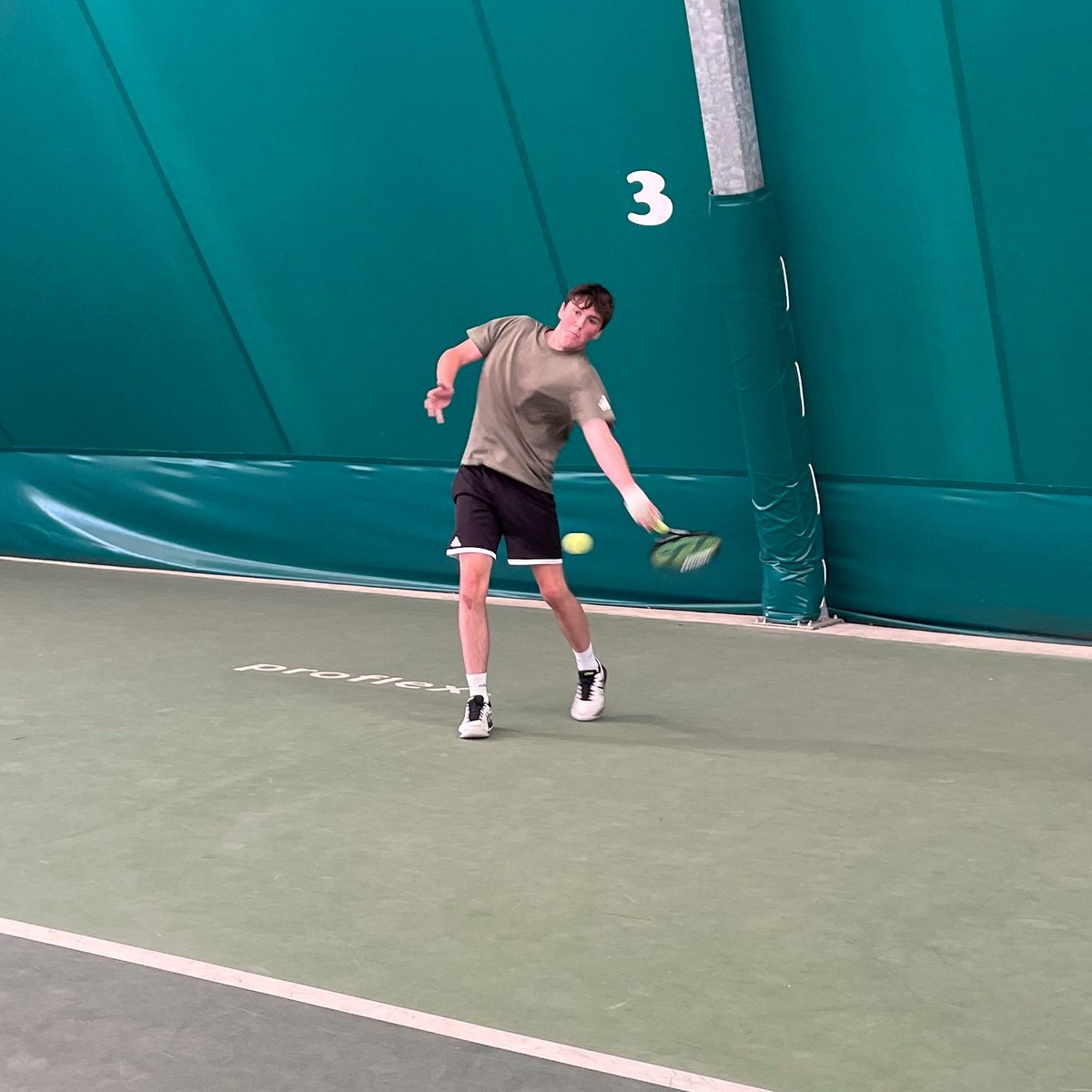 appetitennis's tweet image. 🎾 Just a reminder — our ball machine is bookable via the Playtomic app!

✅ 120 balls
✅ Topspin, slice, &amp;amp; full court coverage
✅ Controlled from your phone
✅ Great fun solo or in a group!
📲 appeti.com/ballmachine
#TennisPractice #BallMachine #AppetiTennis #Playtomic