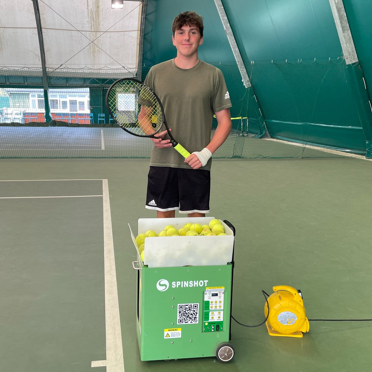 appetitennis's tweet image. 🎾 Just a reminder — our ball machine is bookable via the Playtomic app!

✅ 120 balls
✅ Topspin, slice, &amp;amp; full court coverage
✅ Controlled from your phone
✅ Great fun solo or in a group!
📲 appeti.com/ballmachine
#TennisPractice #BallMachine #AppetiTennis #Playtomic