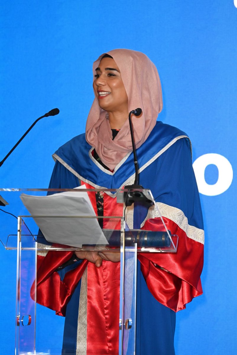DrNighatArif's tweet image. I stand on the shoulders of GIANTS who made my access to education possible and it started with my amazing parents and community.
I am only here because of their duas ๐คฒ๐พ sacrifice and love
๐Honorary Doctorate of Science ๐งช from @QMUL on their Foundersโ Day event, inโฆ