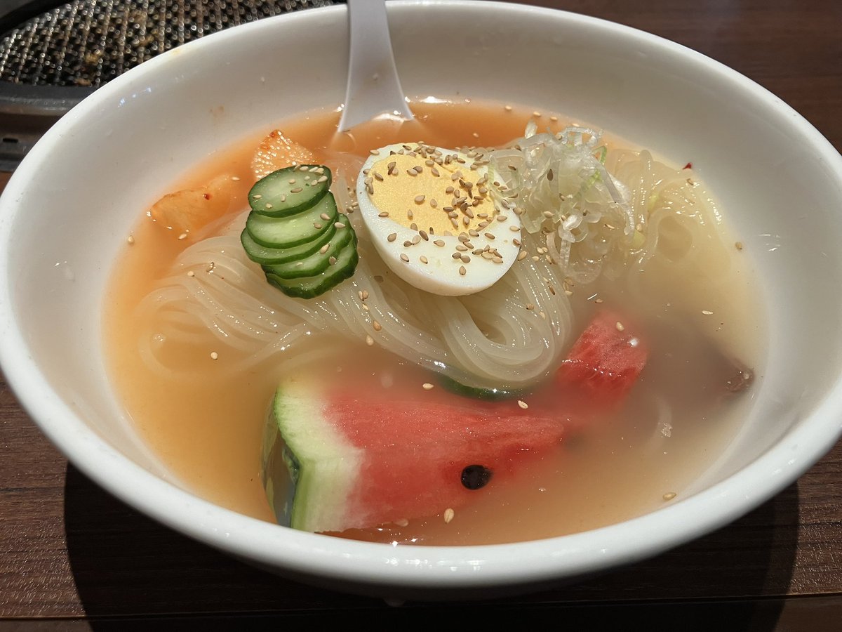 Broughamvipl's tweet image. 冷麺 ウマッ👍