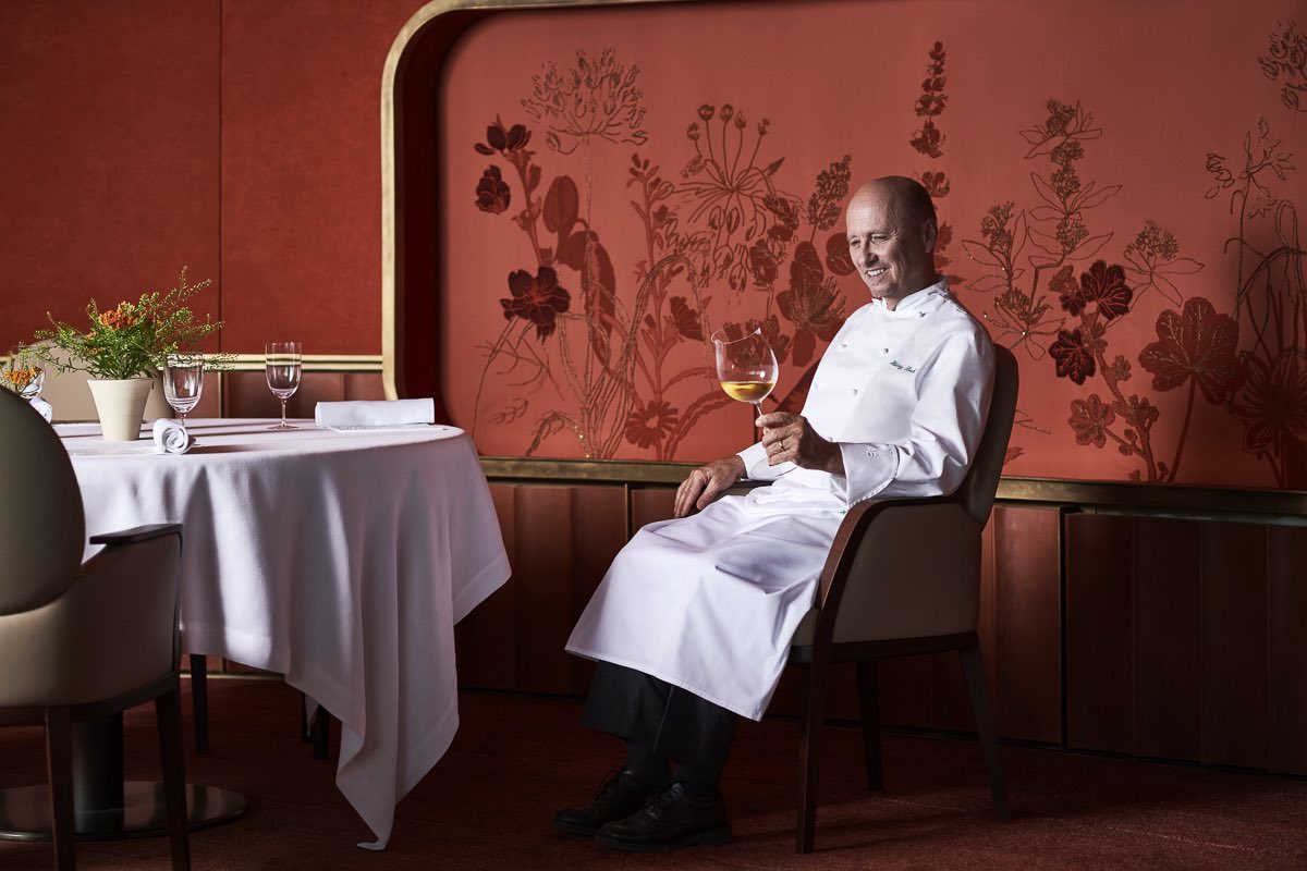 bchmrc's tweet photo. La Pergola di Heinz Beck, l’eleganza di Roma in un piatto al Rome Cavalieri Waldorf Astoria dove il tre stelle MIchelin dispensa emozioni

📸 Photo by Alireza Mohtashami

https://t.co/glzlSuxJQX https://t.co/nMsXYkBzZx