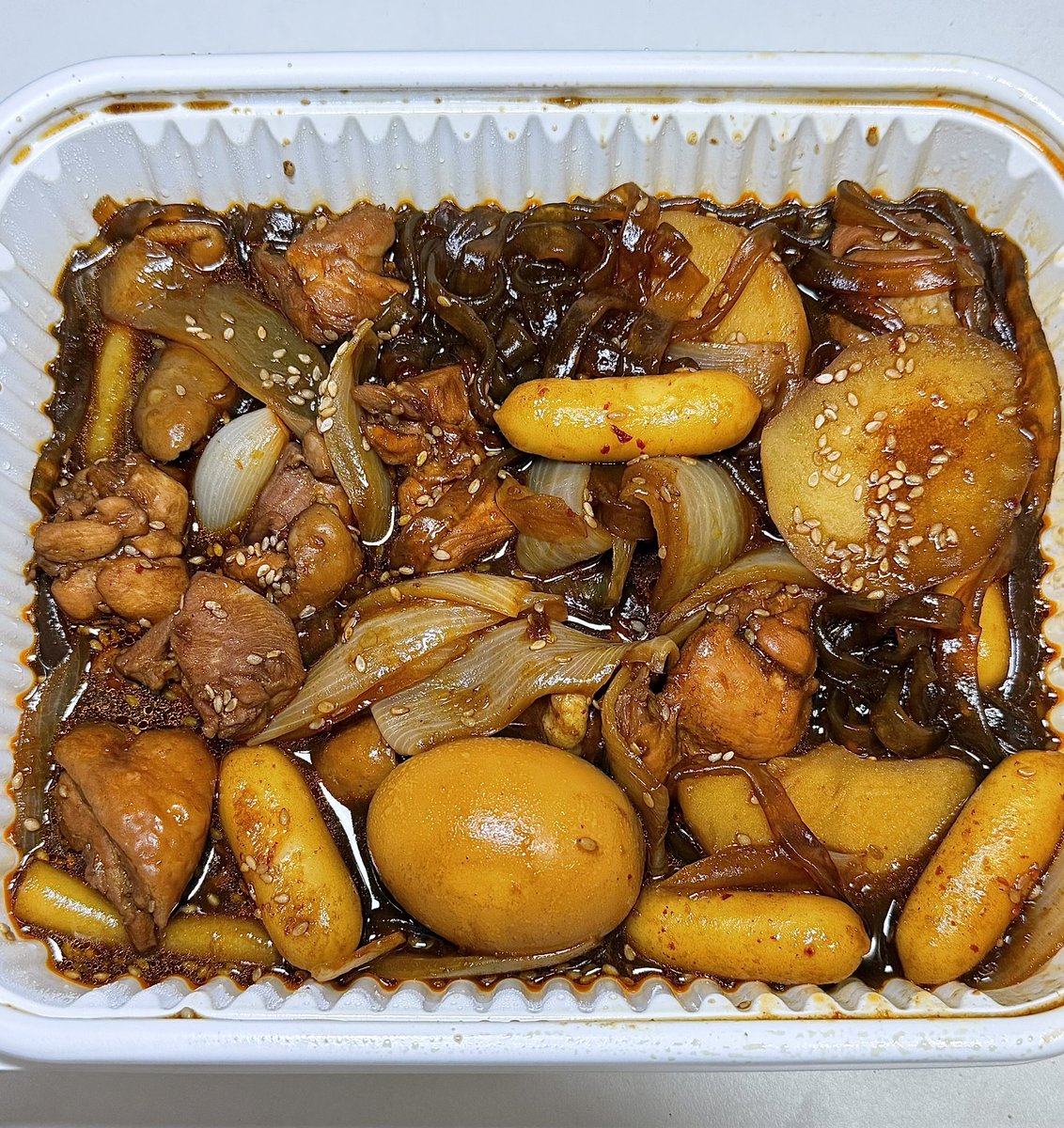 among_ee's tweet image. 초복 기념으로 먹은 찜닭 때깔이 미쳤슨…