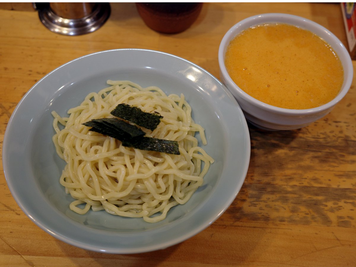 toyotue's tweet image. らーめんセンター トミオ@納豆ざる 2杯目
溶き卵の納豆つけ汁が麺とよく絡みズルズルと頂けます♪
toyotune.blog107.fc2.com/blog-entry-457…