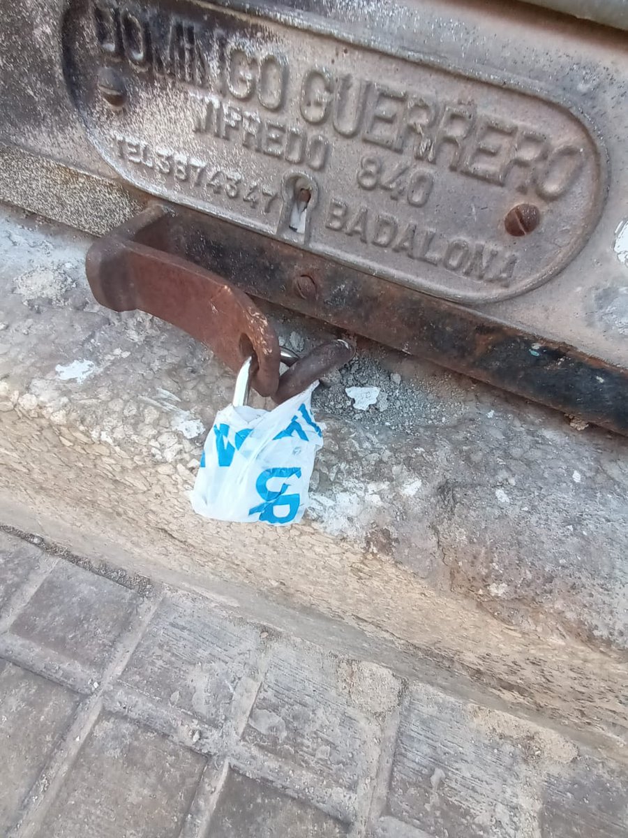 Una altra matinada moguda al barri del Progrés, amb molts intents d'entrar a cases de Guifré, Cervantes i Progrés.  S'ha desocupat, en aquest cas estava buida, un immoble de Progrés, 152, en un operatiu conjunt de la Guàrdia Urbana, Mossos i l'empresa privada d'alarmes. #Badalona