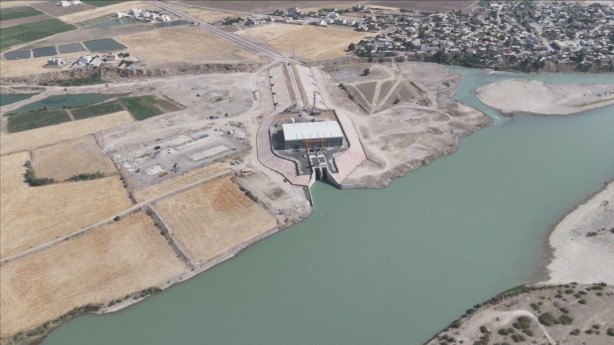 kdpfro's tweet image. Prime Minister Masrour Barzani of the Kurdistan Region inaugurated a significant water supply project for Erbil, recognized as one of the Kurdistan Regional Government's most crucial infrastructure investments. This project aims to ensure sustainable water access for over 30…