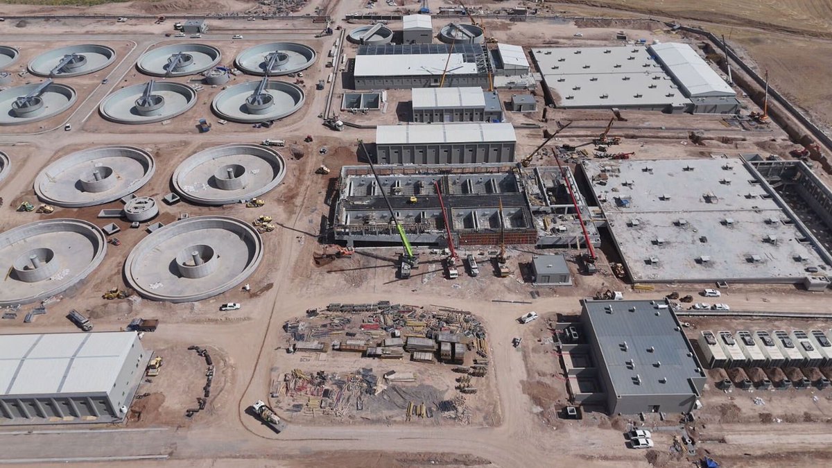 kdpfro's tweet image. Prime Minister Masrour Barzani of the Kurdistan Region inaugurated a significant water supply project for Erbil, recognized as one of the Kurdistan Regional Government's most crucial infrastructure investments. This project aims to ensure sustainable water access for over 30…