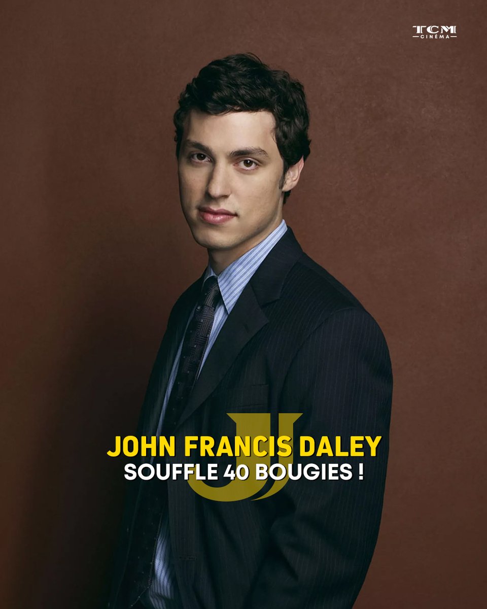 TCM_Cinema's tweet image. Il s'est fait connaître en incarnant Sam Weir dans la série culte "Freaks and Geeks", mais c’est son rôle dans "Bones" 🔍 qui a propulsé sa carrière.
John Francis Daley célèbre ses 40 ans ! 🎉
#JohnFrancisDaley #TCMCinéma #Anniversaire #Bones #Film #Cinéma #Série #Hollywood
