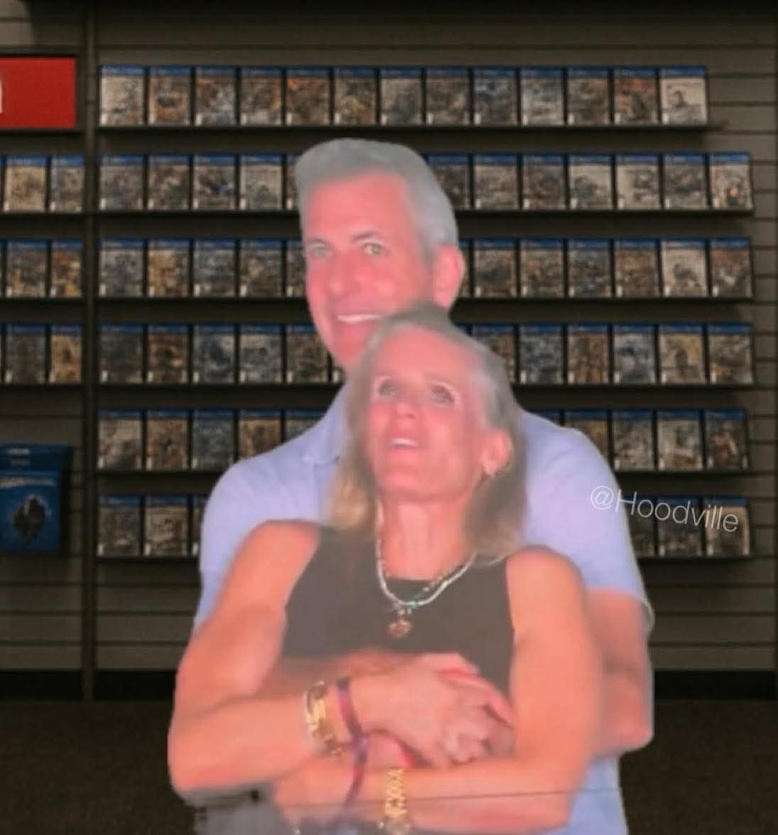 FredoInDaCut995's tweet image. mfs behind their girl when she's paying for the game at the register