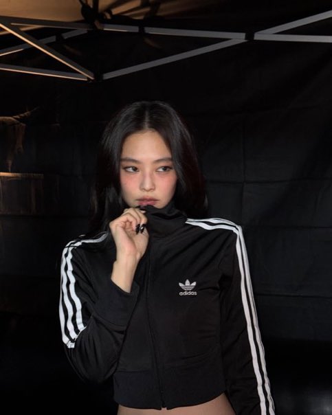 cici pelangi tweet media