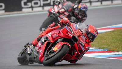 Luqman Hakim (@luqmanbeenkri) on Twitter photo Sis/Bro,
Full Race <a href="/MotoGP/">MotoGP™🏁</a> Ceko 2025 akan digeber nanti jam 19:00 WIB.
Saksikan serunya para pembalap mencoba runtuhkan dominasi Marquez.
<a href="/PartaiSocmed/">#99</a> <a href="/UmaruddinM/">Umaruddin Masdar</a> <a href="/Salamun09/">Salamoen</a> <a href="/Kentarockers/">Kang Mas Boy</a> <a href="/Firmansyahlepi/">Levi Firmansyah</a> <a href="/HeriFirdausas/">HeriFirdaus I Kang Bro HF</a> Sis/Bro,
Full Race <a href="/MotoGP/">MotoGP™🏁</a> Ceko 2025 akan digeber nanti jam 19:00 WIB.
Saksikan serunya para pembalap mencoba runtuhkan dominasi Marquez.
<a href="/PartaiSocmed/">#99</a> <a href="/UmaruddinM/">Umaruddin Masdar</a> <a href="/Salamun09/">Salamoen</a> <a href="/Kentarockers/">Kang Mas Boy</a> <a href="/Firmansyahlepi/">Levi Firmansyah</a> <a href="/HeriFirdausas/">HeriFirdaus I Kang Bro HF</a>