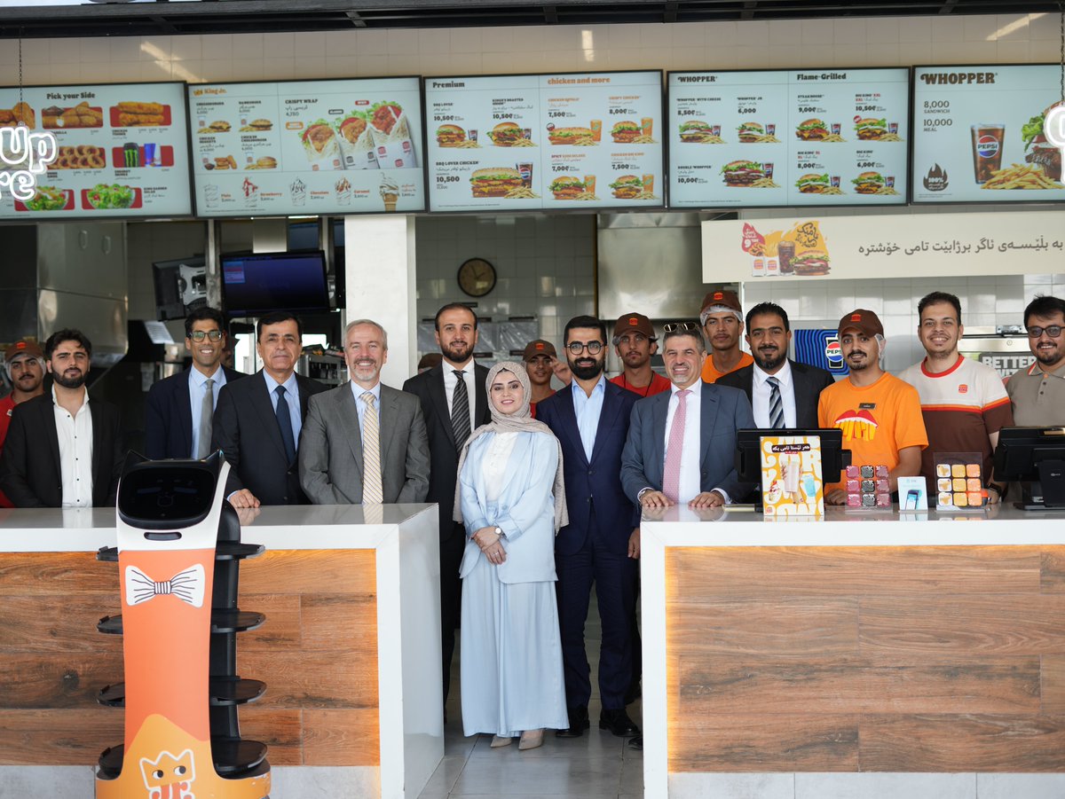 USCGERBIL's tweet image. CDA Fagin met with AmCham members, visited the Diwan Group’s new Ashley Home Store showroom in Erbil, & the largest Burger King Iraq franchise in the region. Good to meet businesses & entrepreneurs who brought iconic US brands to IKR & are bolstering U.S.-IKR economic ties.