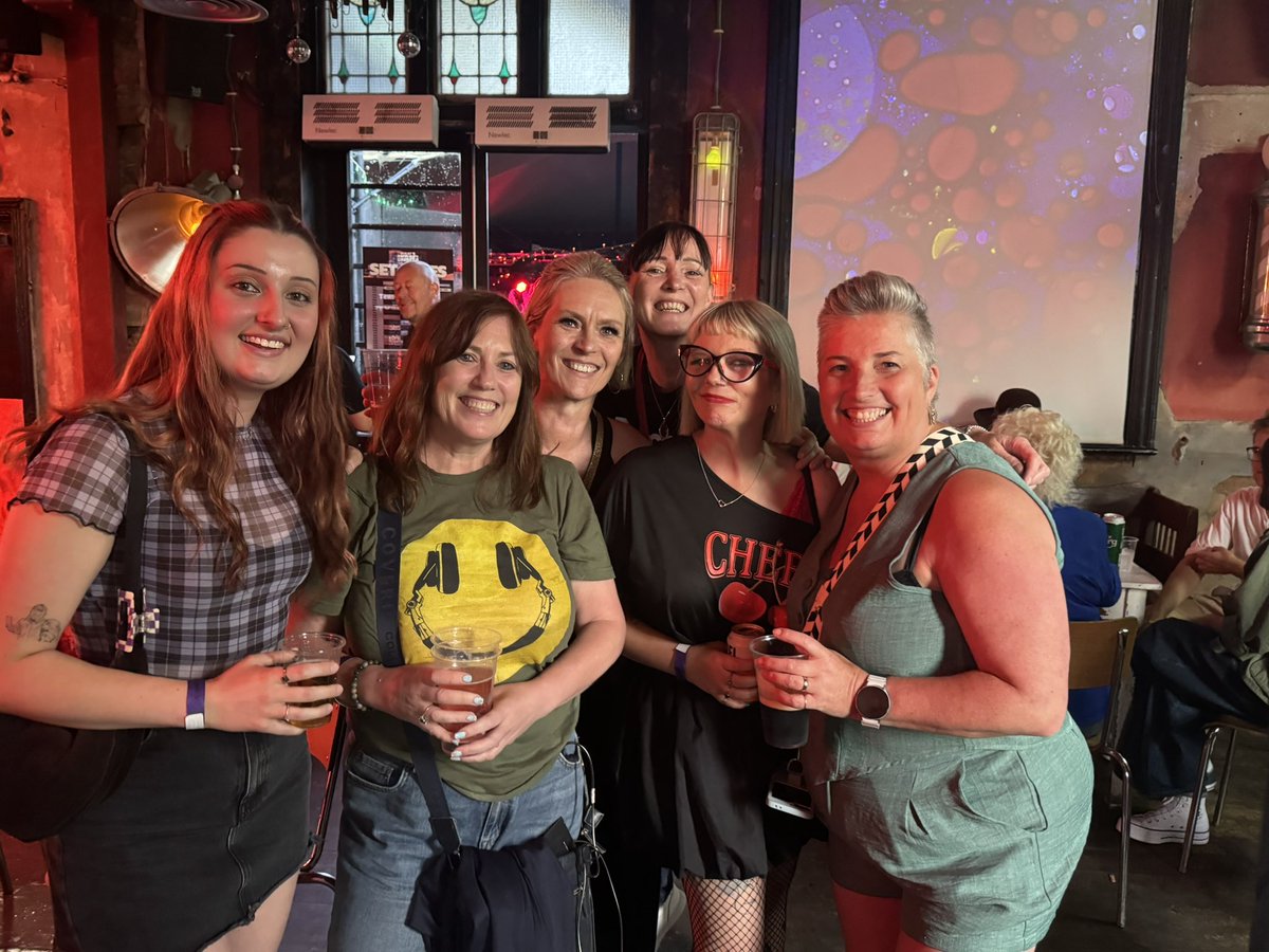 wolvesbradders's tweet image. Really good one day festival in Brum last night @whconcerts_ Liam and Ben played a blinder with that lineup. Highlights included @TMolotovs @Themanateesband @CharmBandUK @alrightuk @tomasmithmusic and @keysideliv Great night with lots of lovely friends 🔥