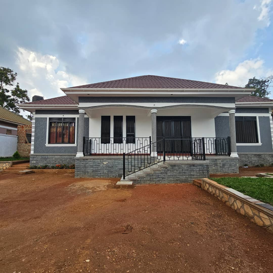 KMT_properties's tweet image. New house for sale near Entebbe Road
4 bedrooms + Maids quarters
Price: 460m ugx Whatsapp or call 0786396665