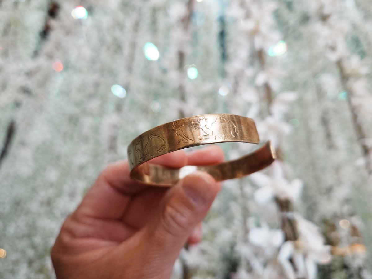 チュニジア　バングル　ブレスレット　万博　シルバー チュニジア バングル ブレスレット 万博 シルバー - メルカリ