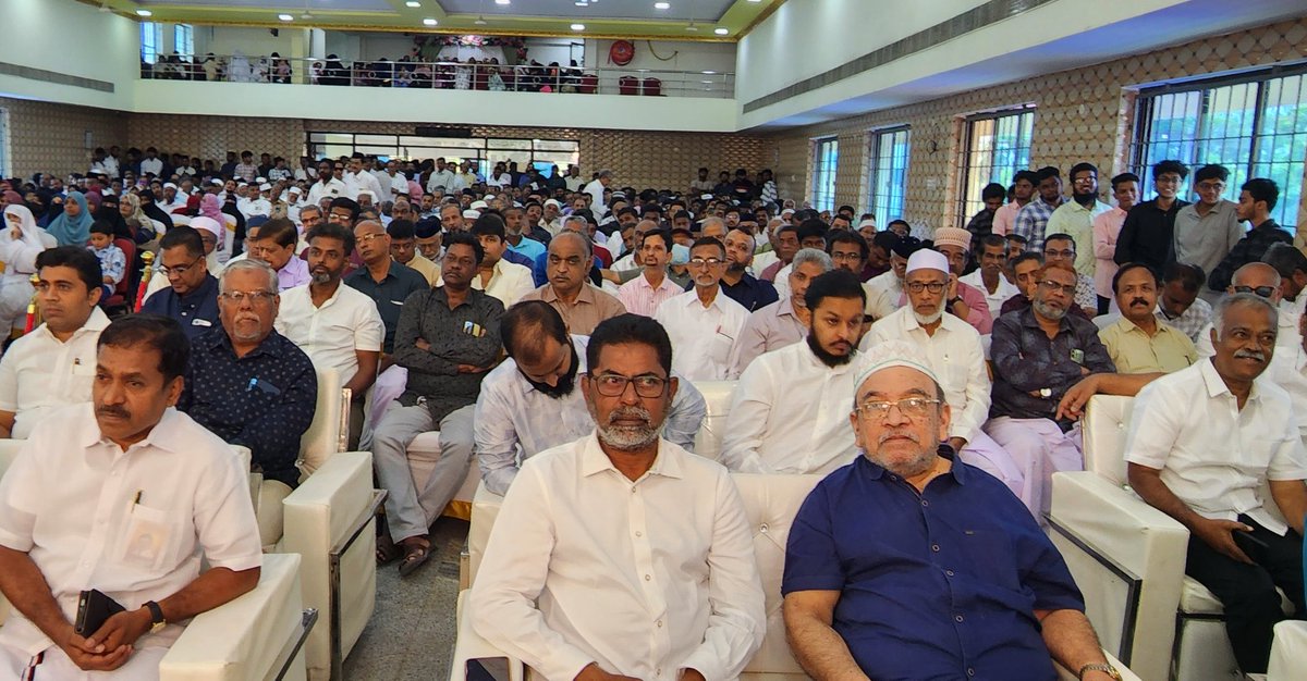 தமிழ்நாடு அரசு அயலகத் தமிழர் நல வாரிய உறுப்பினர் அன்பு நண்பர் லண்டன் பைசல் அவர்களின் இல்லத் திருமண விழாவில் பங்கேற்று, மணமக்கள் ஜாப்ரி - முமினா ஆகியோருக்கு வாழ்த்து தெரிவித்தோம்.
#AloorShanavas
#NagapattinamMLA #VCK