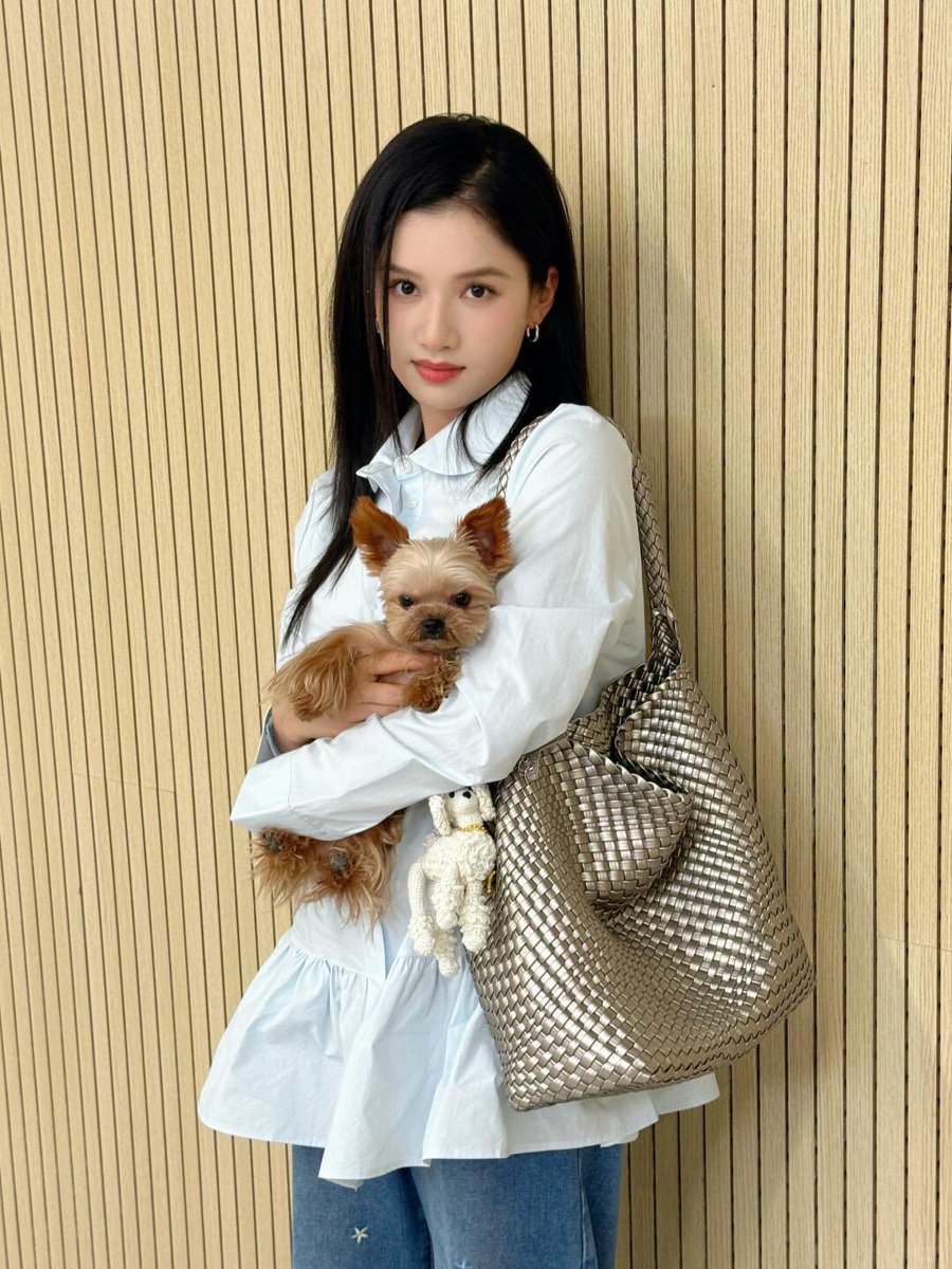 w_ndxr's tweet image. 250720 장정의 샤오홍슈

🤍 

#张婧仪 #ZhangJingyi #จางจิ้งอี๋