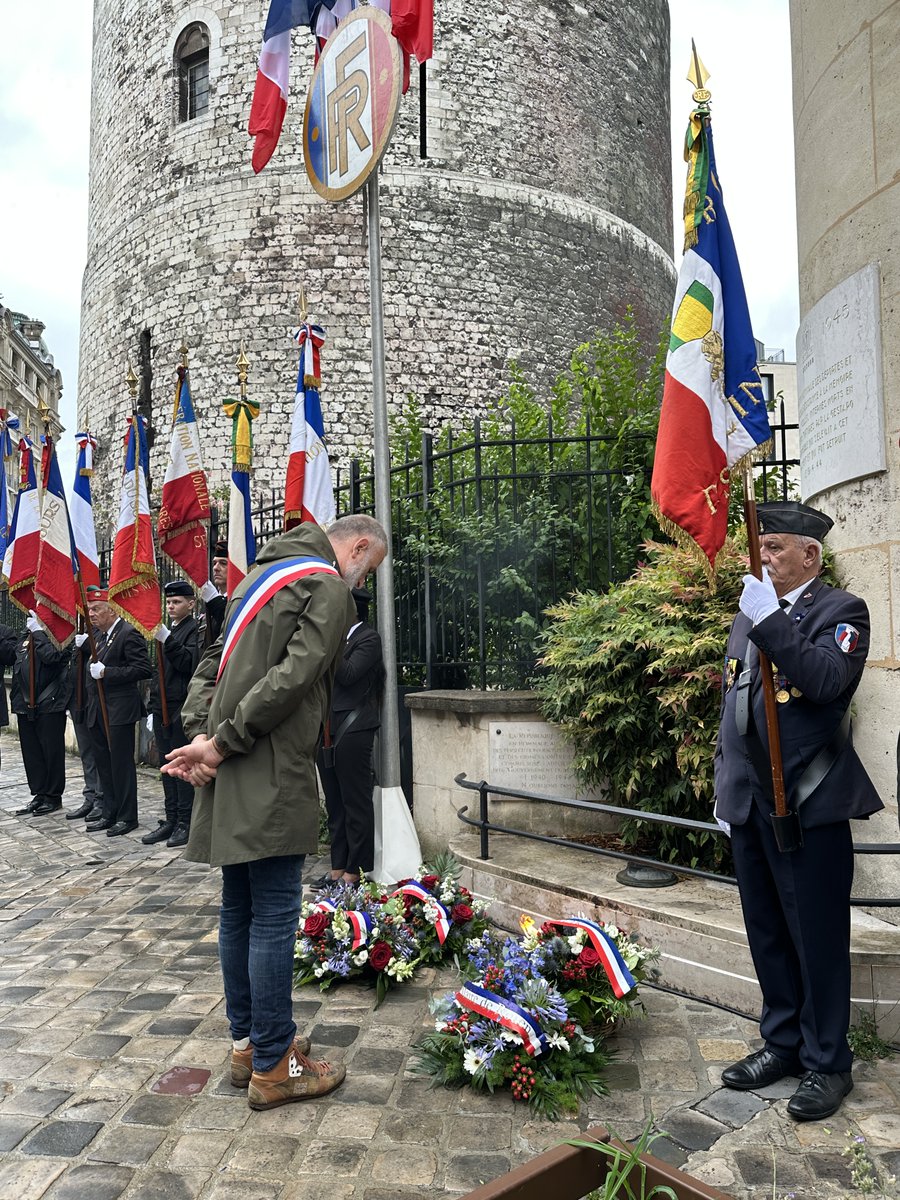 Prefet76's tweet image. 🕯️ 20 juillet — Journée nationale de la mémoire
« Transmettre, c’est dire la vérité. »
La République rend hommage aux victimes des crimes racistes et antisémites perpétrés par l’État français lors de la rafle du Vel’ d’Hiv’ et célèbre le courage des Justes de France.
Ces…