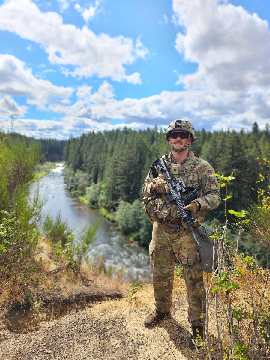 I_Corps's tweet image. Meet SSG Christopher Orman with 62D MED
He isn't loud about what he does, but he shows up every day with two goals. Take care of his Soldiers & get the mission done. For SSG Orman, service is simple: be there when things are hard, learn, grow & help others do the same #whyiserve
